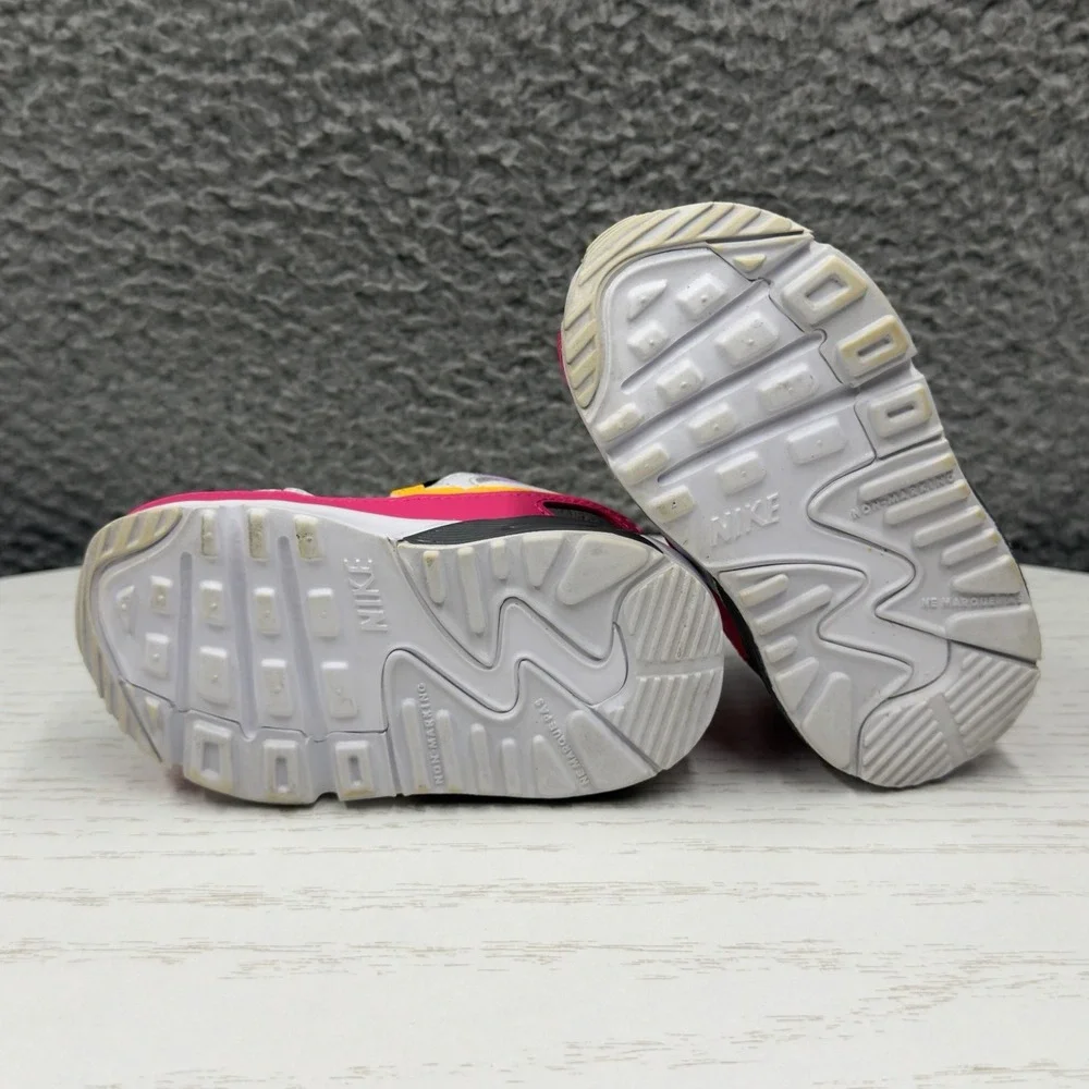 Nike Air Max 90 Shoes Infant Size 4C Laser Orange Hyper Pink Sneakers DM8688-100